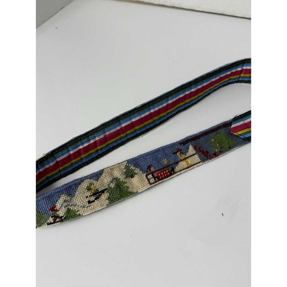 Vtg  LL Bean Needlepoint Belt Alpine Apres Ski CabinCore Women D Ring M